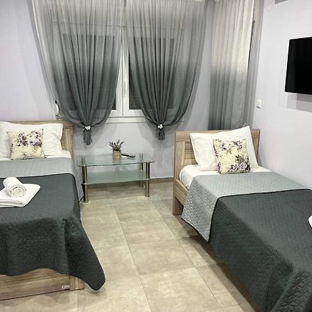 Kaiafas Luxury Philoxenia Apartment เนอาเปรามอส ห้อง รูปภาพ