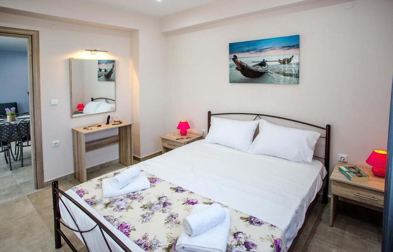 Kaiafas Luxury Philoxenia Apartment เนอาเปรามอส ภายนอก รูปภาพ