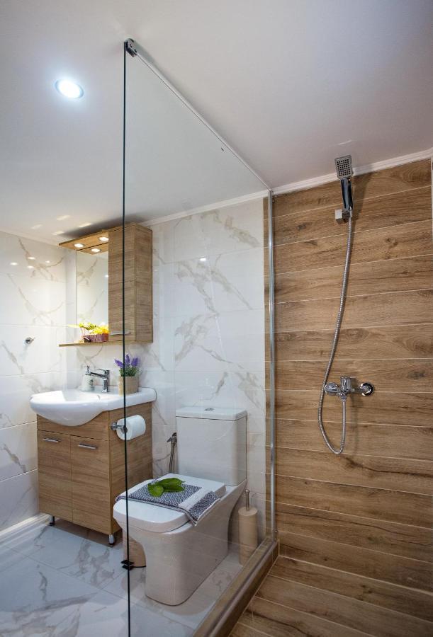 Kaiafas Luxury Philoxenia Apartment เนอาเปรามอส ภายนอก รูปภาพ