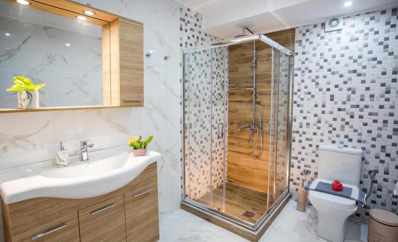 Kaiafas Luxury Philoxenia Apartment เนอาเปรามอส ภายนอก รูปภาพ