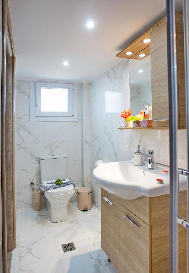 Kaiafas Luxury Philoxenia Apartment เนอาเปรามอส ภายนอก รูปภาพ