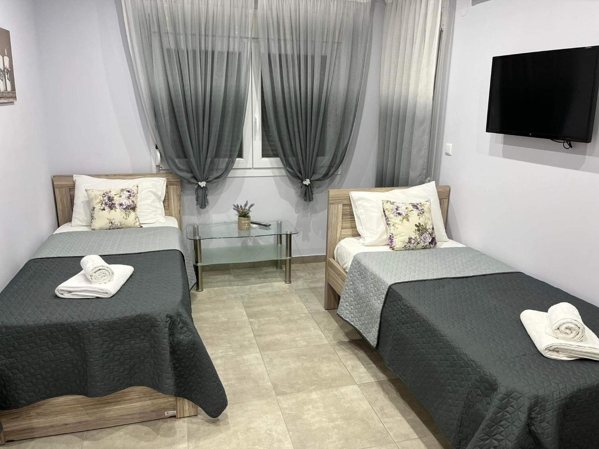 Kaiafas Luxury Philoxenia Apartment เนอาเปรามอส ห้อง รูปภาพ