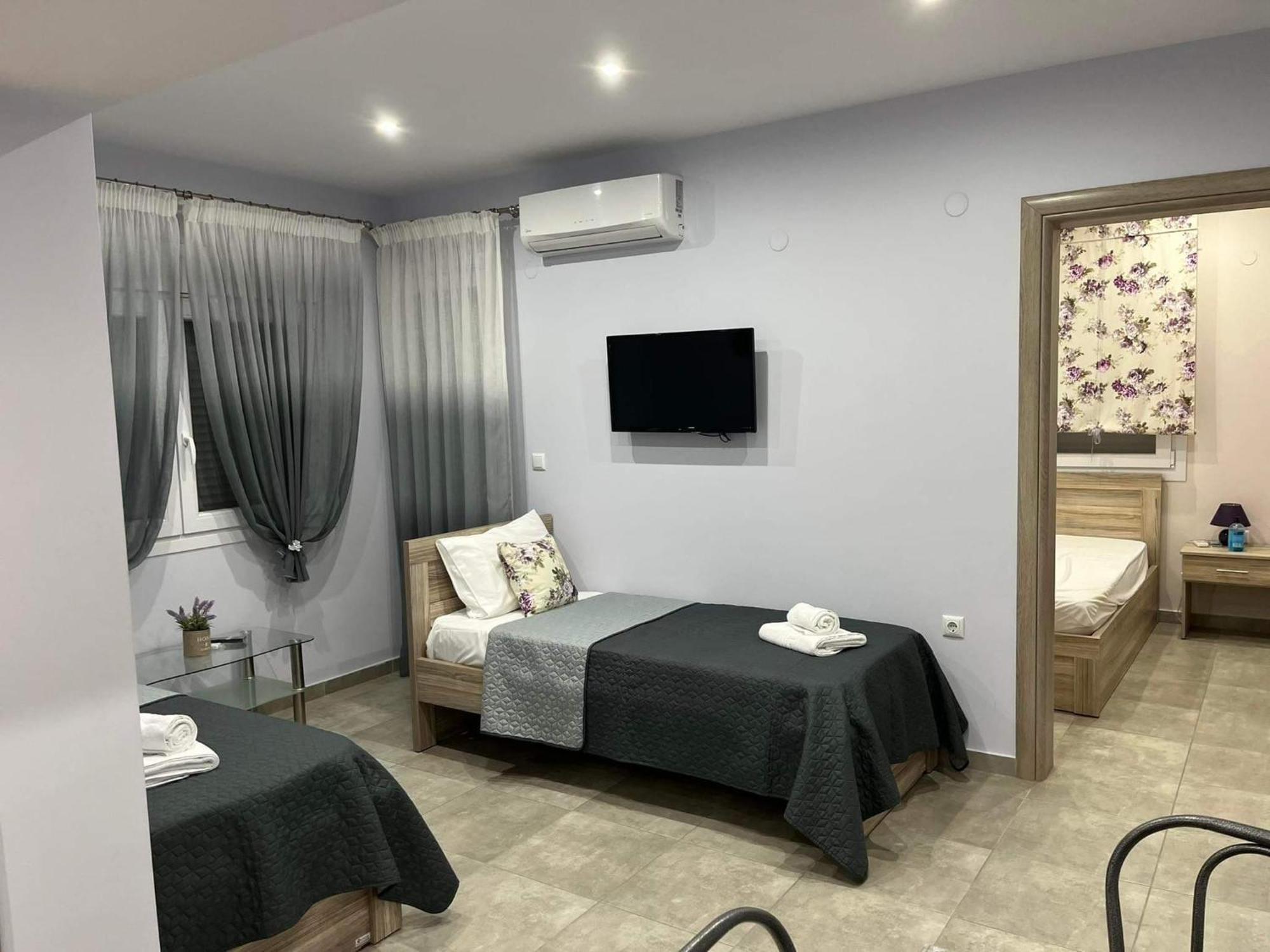 Kaiafas Luxury Philoxenia Apartment เนอาเปรามอส ห้อง รูปภาพ